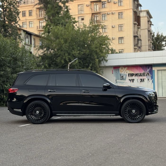 Mercedes-Benz GLS 450, full