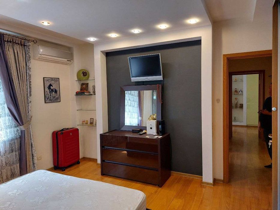 Сдается квартира на Ц-1 , Садика Азимова .