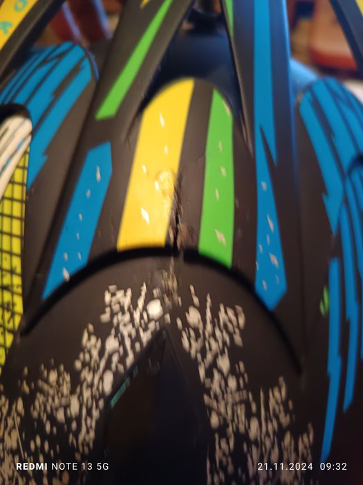 Vând casca bicicleta și cross + ochelari