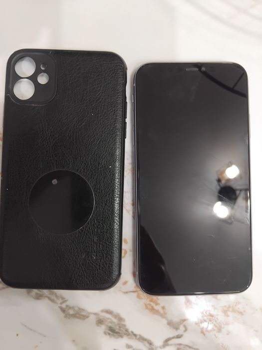 Айфон 11,64гиг,,