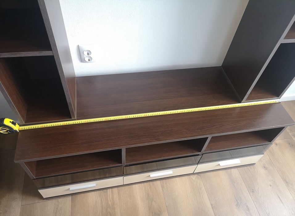 Mobilier Biblioteca / Comoda TV