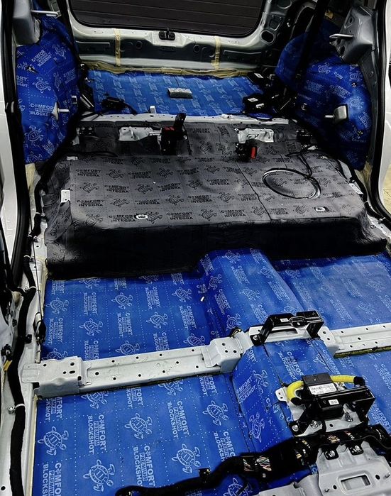 Установка автомагнитол , автозвука