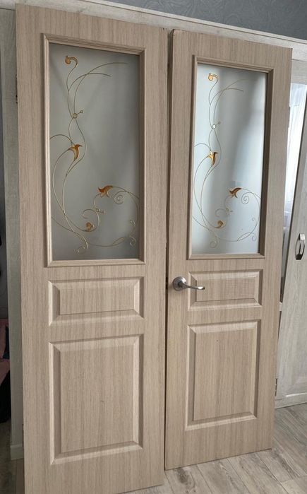 Продам двери внутренние