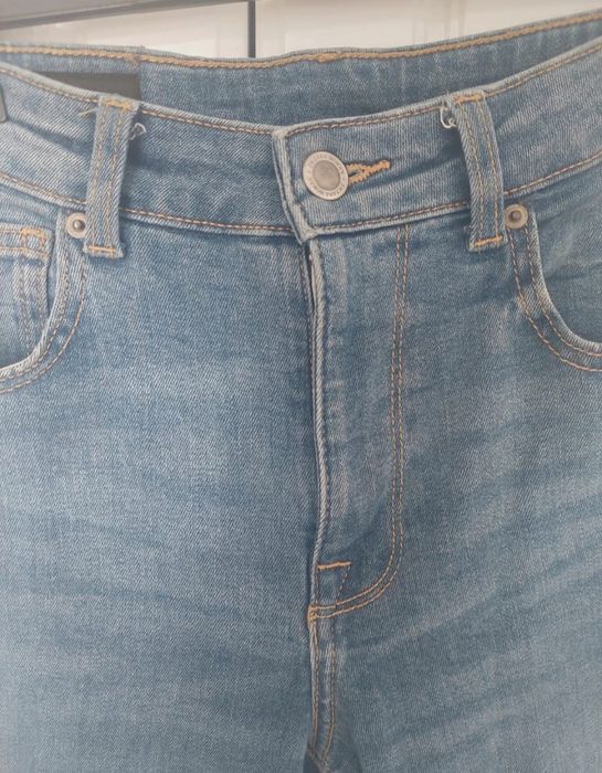 Blugi Zara evazati, marime 36