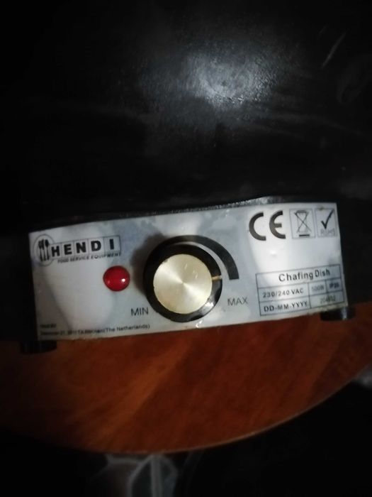 Chafing dish model Hendi Tesino(bain marin) , tava pizza cu capac