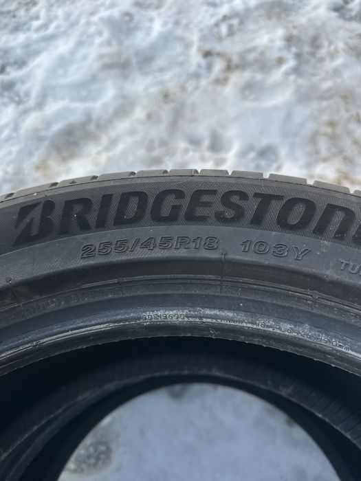 Anvelope Bridgestone R18 – 255/45 & 235/50
