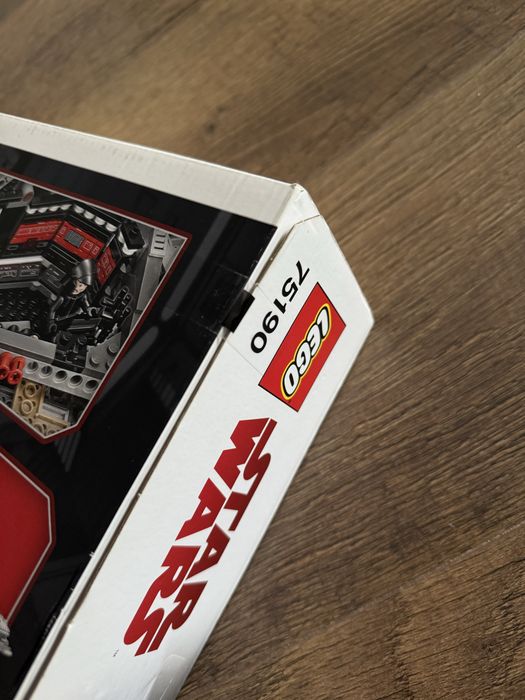 LEGO STAR WARS First Order Destroyer 75190 - Sigilat