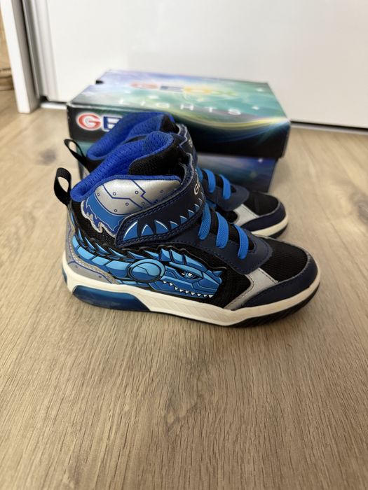 Adidasi inalti Geox cu lumini