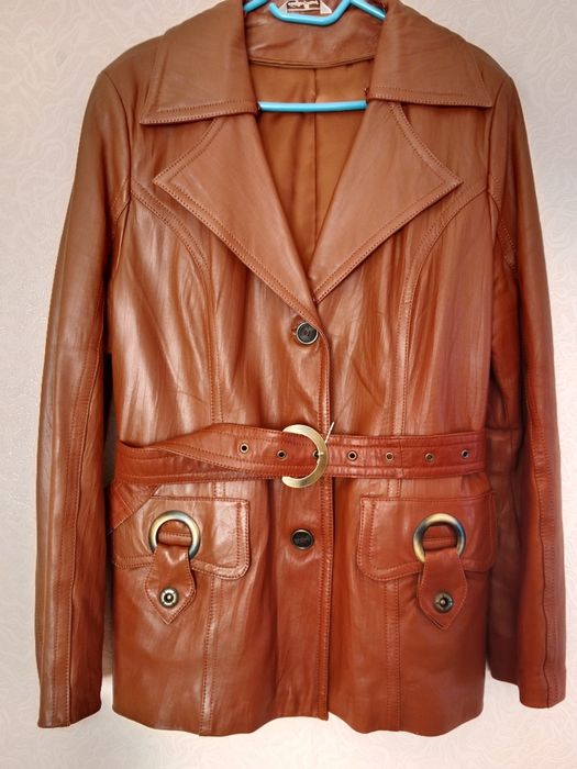 Продам куртку женскую кожаную, 48-50 размер