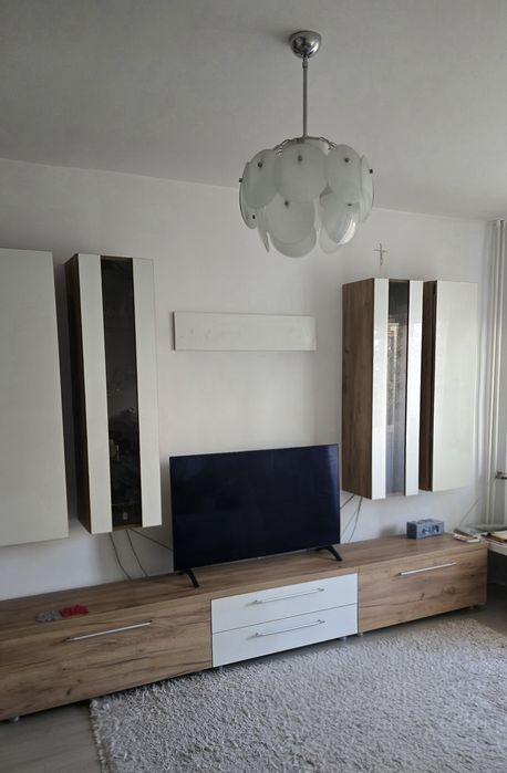 Biblioteca sufragerie