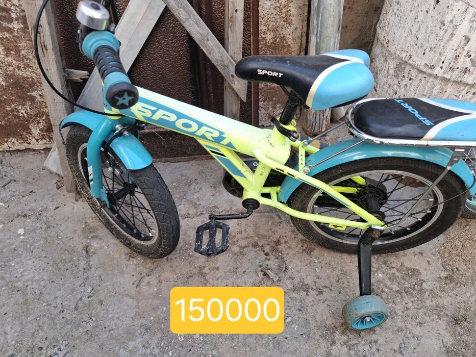 Velik kolyaska har xilidan bor