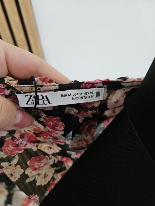 Rochie Zara model floral