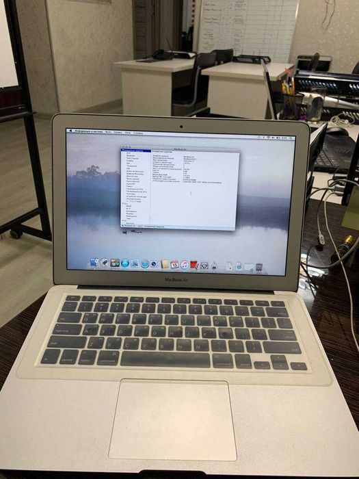 Mac AIR 2011 kottasi 4/256 DDR3