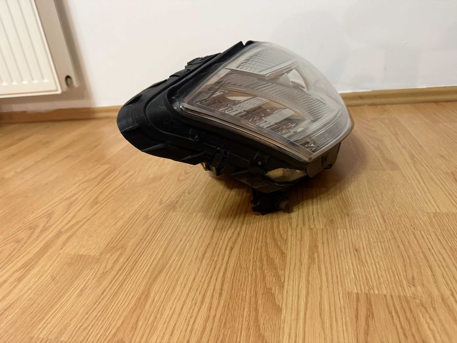 Far dreapta Mercedes-Benz W221 S Class 09-13 Bi-Xenon ILS Night View