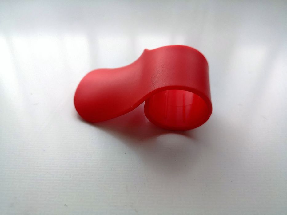 Cruise Control / Throttle control 
Pilot - tempomat moto.  20 Ron!