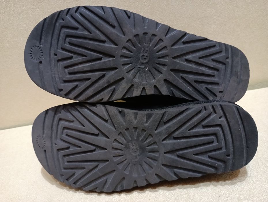 UGG кожени боти N38 - 45 лв
