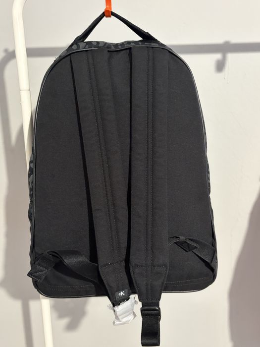 Продам рюкзак Calvin Klein