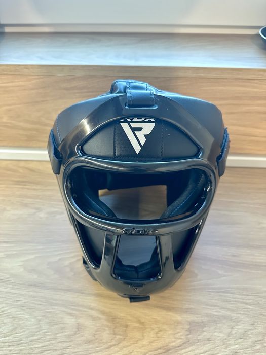 Пълен боксов комплект VENUM / RDX – 16oz ръкавици + каска + сак