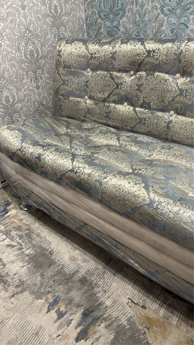 Продам диван и два кресла