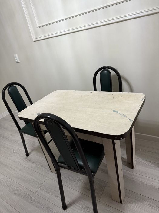 Стол 1 шт. стуля 3шт. (1 комплект) 25 000 тг.
