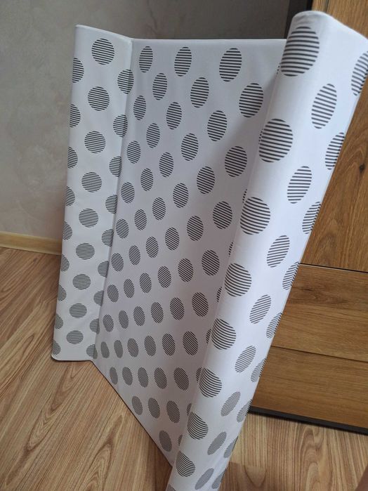 Твърд повивалник нов