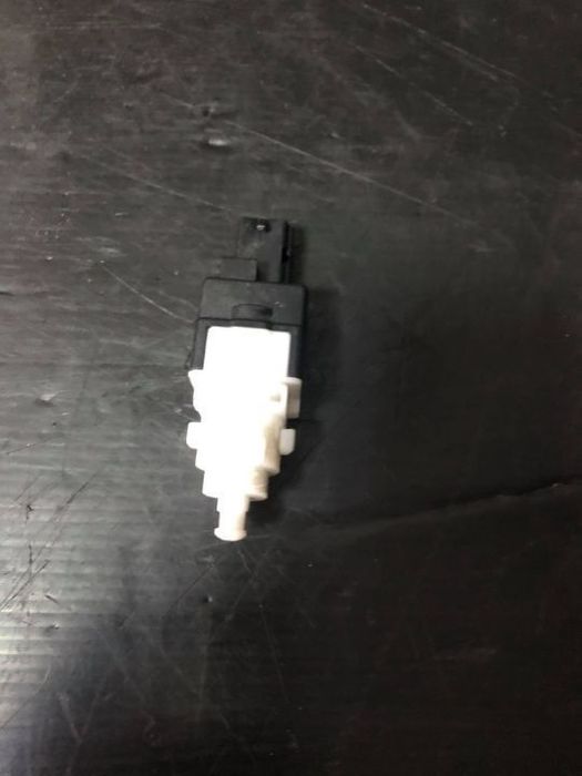 comutator lumini frana alfa romeo 159
