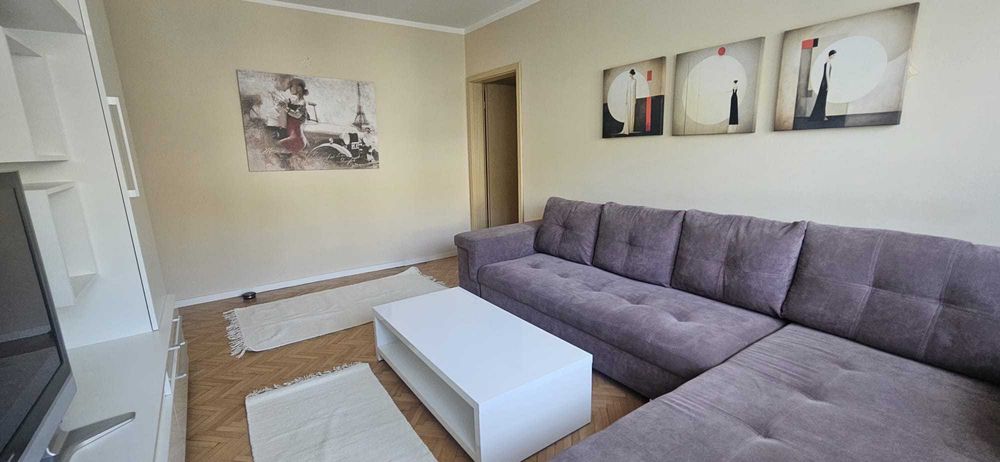 Apartament cu 3 camere de inchiriat in zona Olimpia/Stadion
