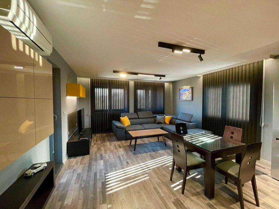 Дава се под наем Тристаен апартамент в Пловдив, Старият град - 88 кв.м за 331.5 € - Снимка #2