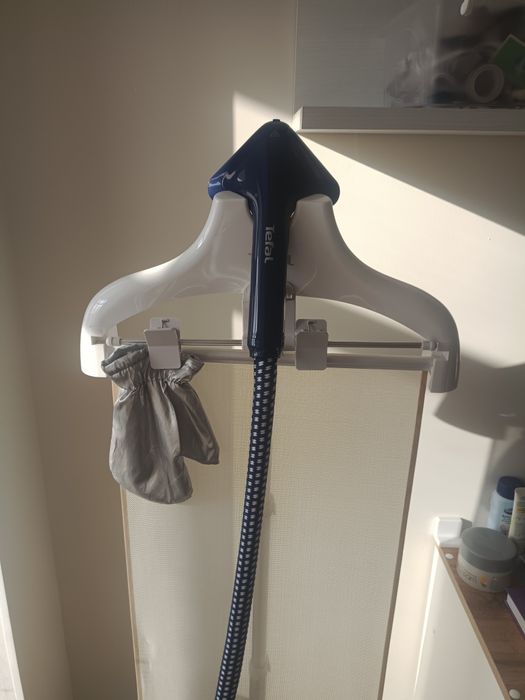 Отпариватель Tefal белый, утюг