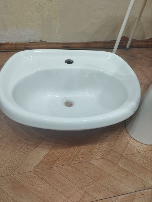 Раковина в отличном состоянии