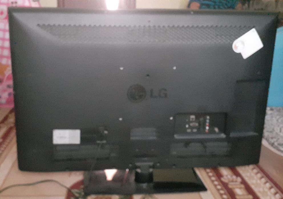 Продам телевизор LG