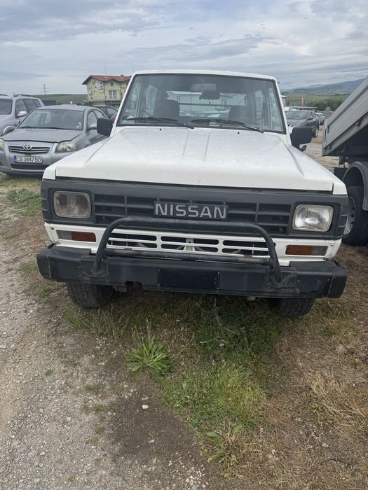 На части Нисан Патрол 2’8 чист дизел!Nissan Patrol