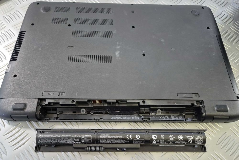 HP Notebook 17" дисплей