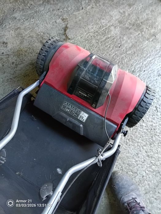 Акумулаторна косачка Енхел