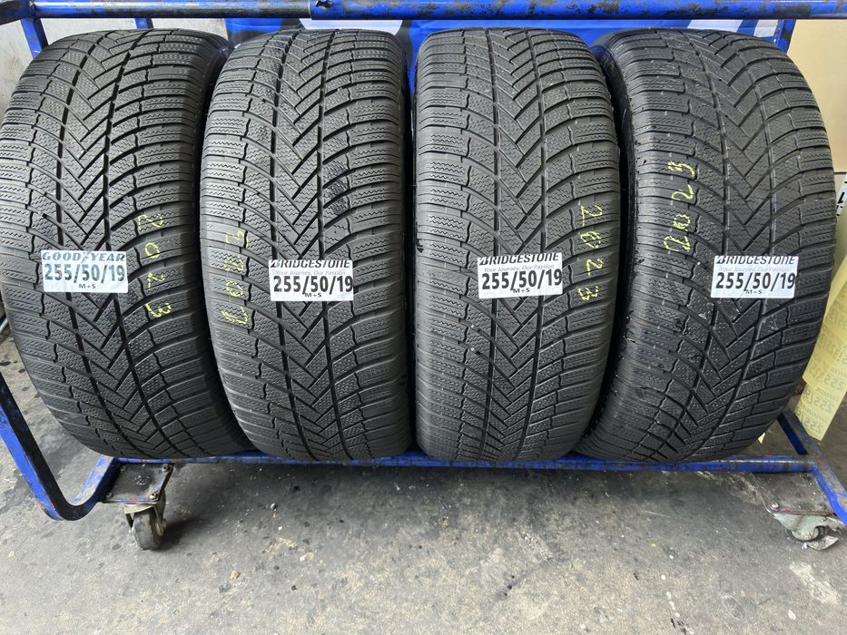 255/50/19 Good Year M+S