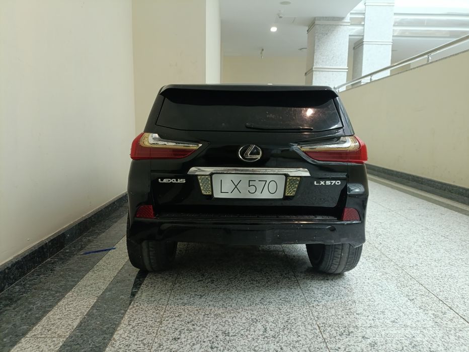 Электромобиль детский Lexus 570