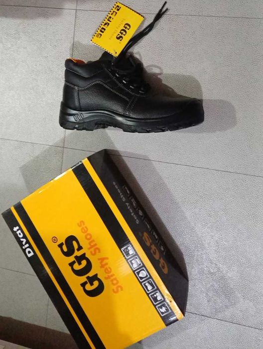 Боти Работни със и без бомбе на 75 лв.-139 лв.