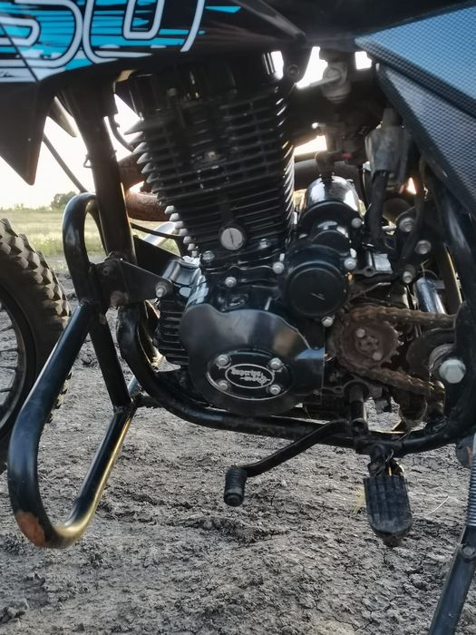 Продам Эндуро В5 250