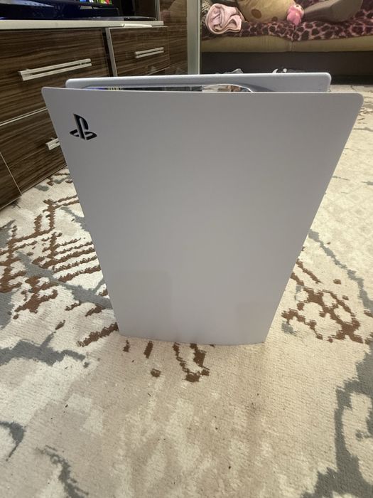 Продаю плейстейшен 5