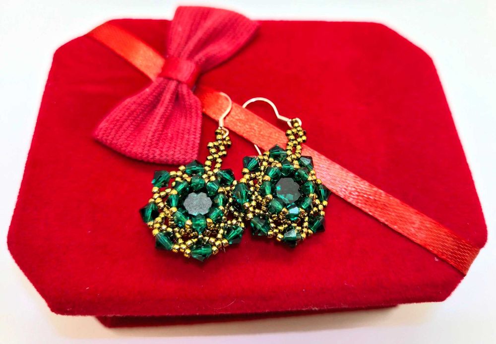 Best Seller: Cercei "Emerald Star" – Design Original Handmade