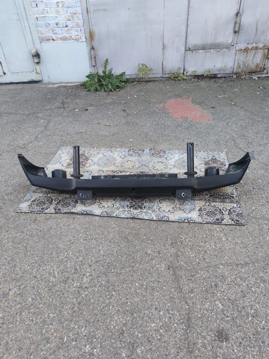 Продам бампера на Ниву