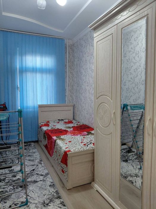 Срочно Продаётся ДрНар 4/2/9 с мебелью техникой ремонт хороший !