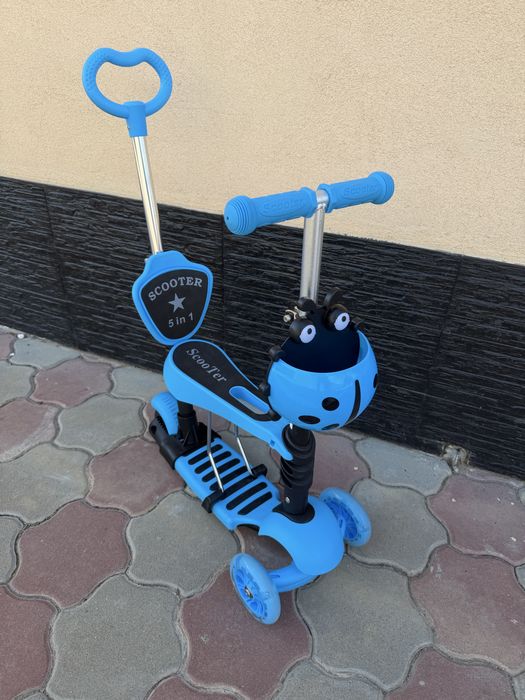 Trotineta Action One Smart Kid 5 IN 1 cu roti luminoase Albastra