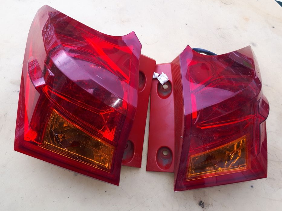 ,вратаCHR  зад дясна,спойлер,400лв,Лексус 4 врати,Огледала