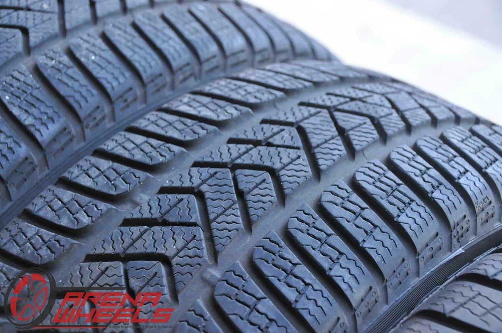 Anvelope Iarna 18 inch Pirelli Sottozero 3 245/45 R18 100V Runflat