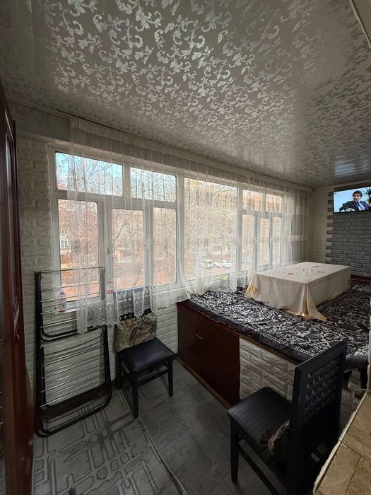 2xonalik kvartira sotladi 3etaj