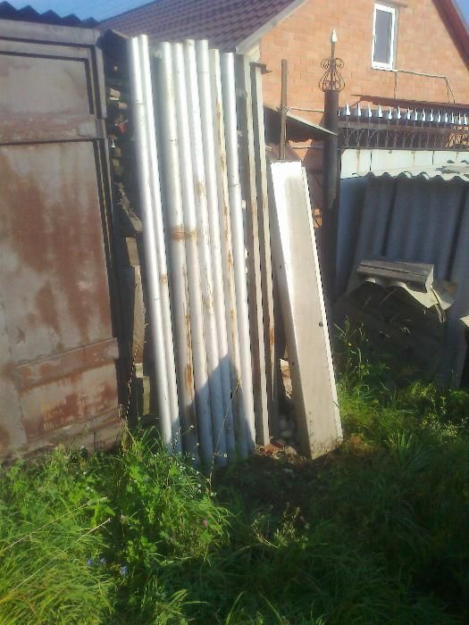 Продам стойки для ограды