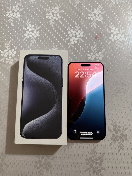 Продам Айфон 15 про макс 256