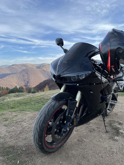 Yamaha YZF- R6 an 2005