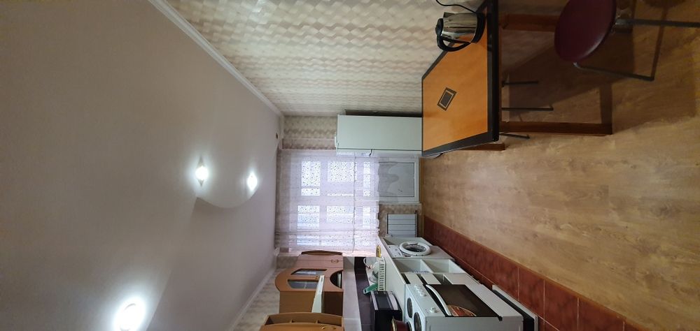 Левый берег посуточно